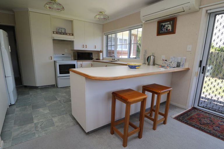 Photo of property in 1 Chrystal Street, Foxton Beach, Foxton, 4815