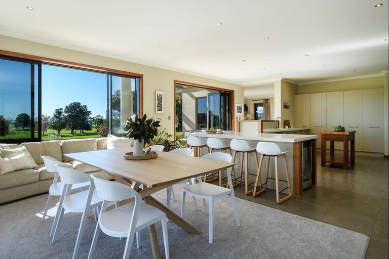 Photo of property in 59d Western Avenue, Omokoroa, 3114