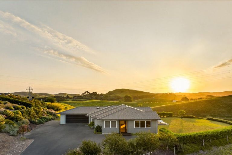 Photo of property in 30 Penrith Road, Poraiti, Napier, 4182