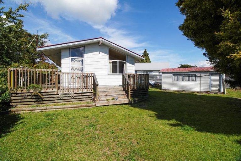 Photo of property in 30 Rewarewa Street, Owhata, Rotorua, 3010