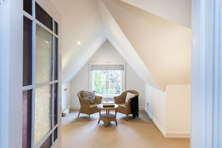 Photo of property in 172 Blighs Road, Strowan, Christchurch, 8052