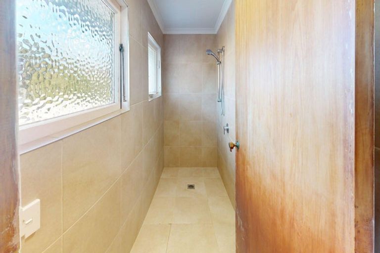 Photo of property in 10 Saint Johns Avenue, Palmerston North, 4414