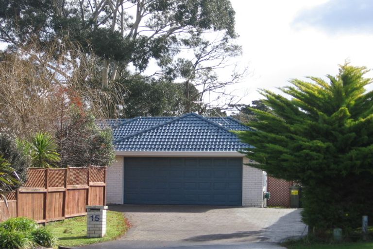 Photo of property in 15 Kalgan Place, Burswood, Auckland, 2013