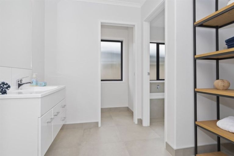 Photo of property in 63 Te Ranga Memorial Drive, Pyes Pa, Tauranga, 3112