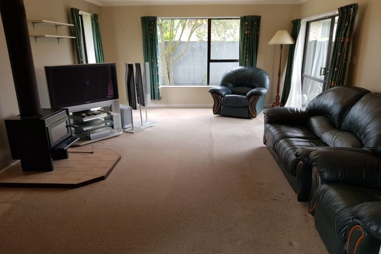 Photo of property in 13a Strachan Place, Rangiora, 7400