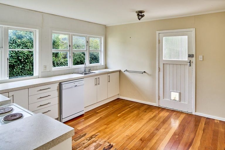 Photo of property in 13 Pukerua Beach Road, Pukerua Bay, 5026