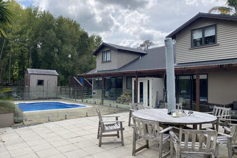 Photo of property in 343 Whitehills Road, Waitoki, 0994