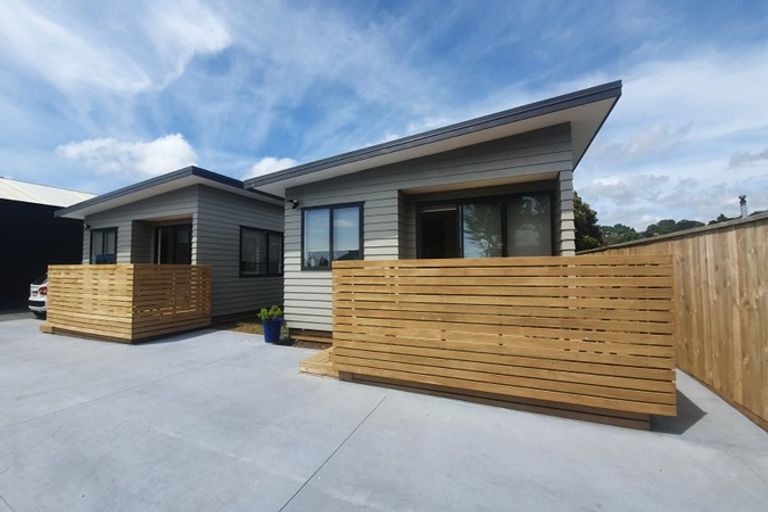 Photo of property in 33 Belt Road, Moturoa, New Plymouth, 4310