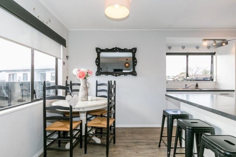 Photo of property in 1/199 Avondale Road, Greenmeadows, Napier, 4112