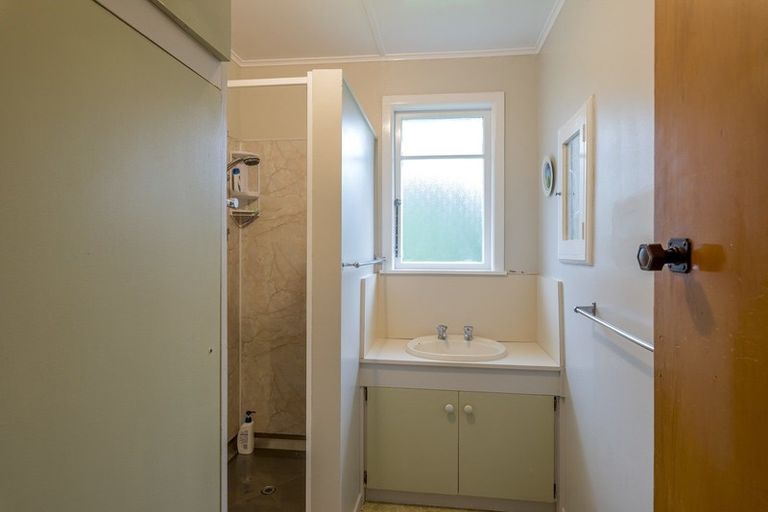 Photo of property in 11 Iti Street, Otaki, 5512