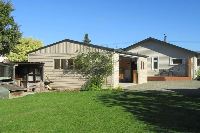 Photo of property in 61 Belt Street, Waimate, 7924