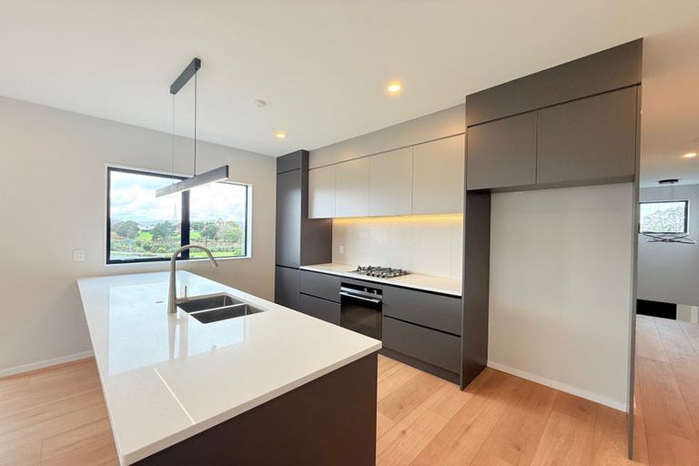 Photo of property in 71 Tributary Parade, Karaka, Papakura, 2113