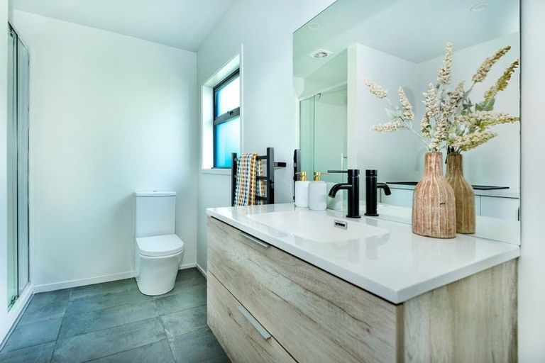 Photo of property in 4/71b Main Road, Redcliffs, Christchurch, 8081