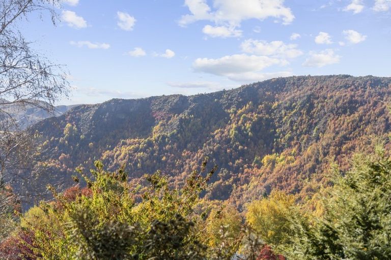 Photo of property in 21 Hood Crescent, Arrowtown, 9302