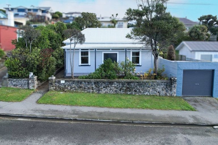 Photo of property in 42 Tyne Street, South Hill, Oamaru, 9400