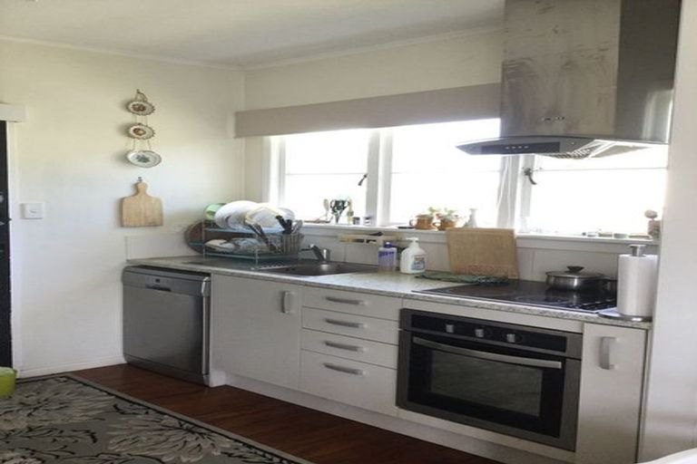 Photo of property in 1/189 Lake Road, Belmont, Auckland, 0622