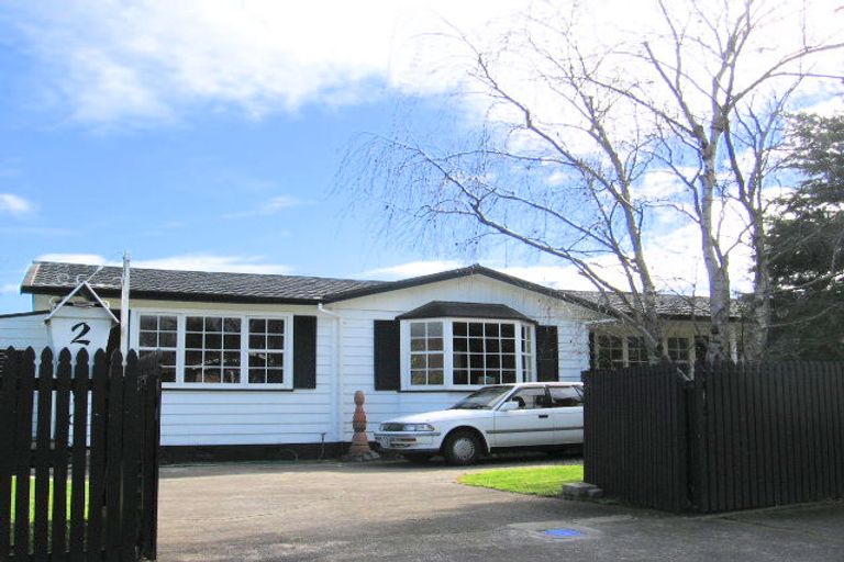 Photo of property in 2 Kennedy Avenue, Feilding, 4702