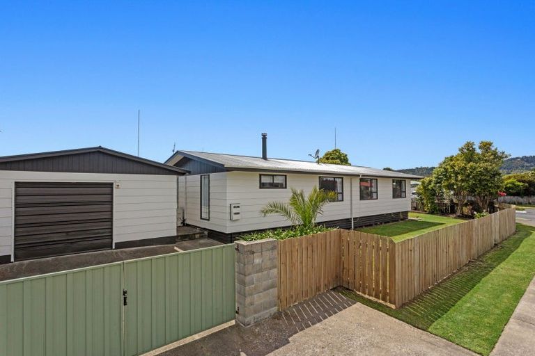 Photo of property in 1 Edgewater Grove, Whakatane, 3120