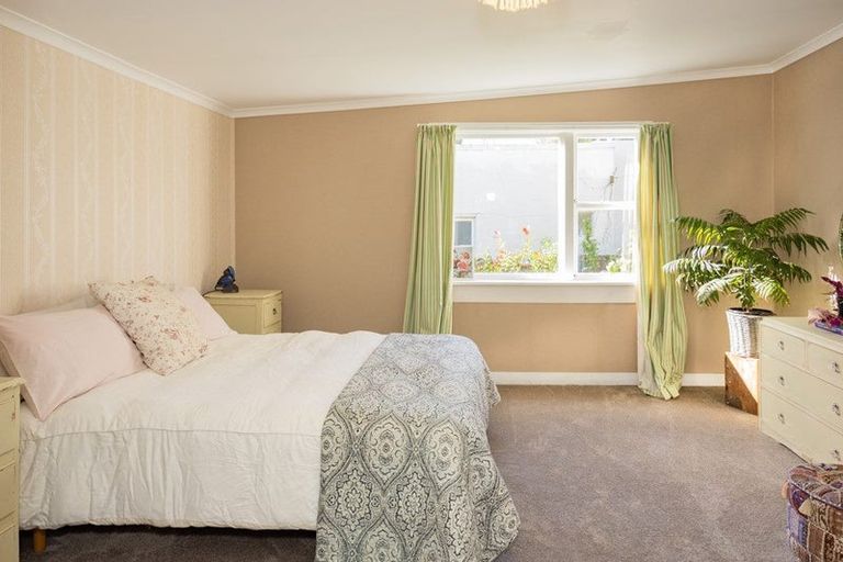 Photo of property in 16 Wellington Street, Enfield, Oamaru, 9491