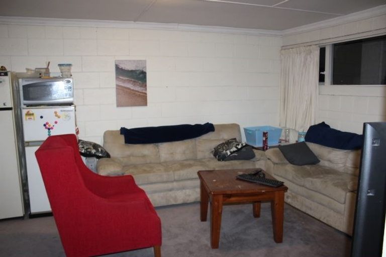 Photo of property in 12 Lewis Road, Pakuranga, Auckland, 2010