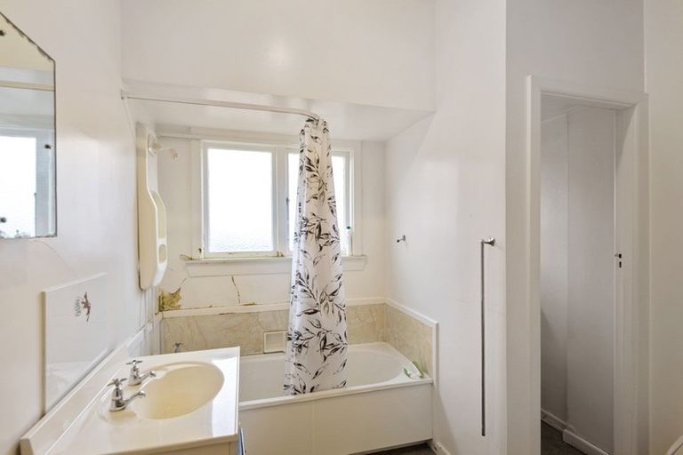 Photo of property in 27 Isabella Place, Waltham, Christchurch, 8011