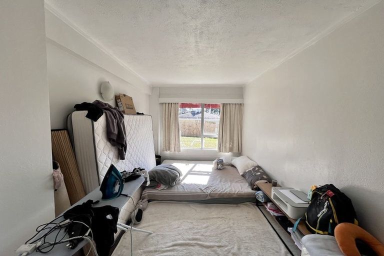 Photo of property in 51 Archibald Road, Kelston, Auckland, 0602