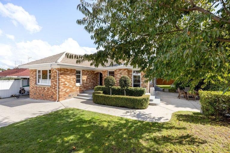 Photo of property in 79 Shakespeare Street, Leamington, Cambridge, 3432