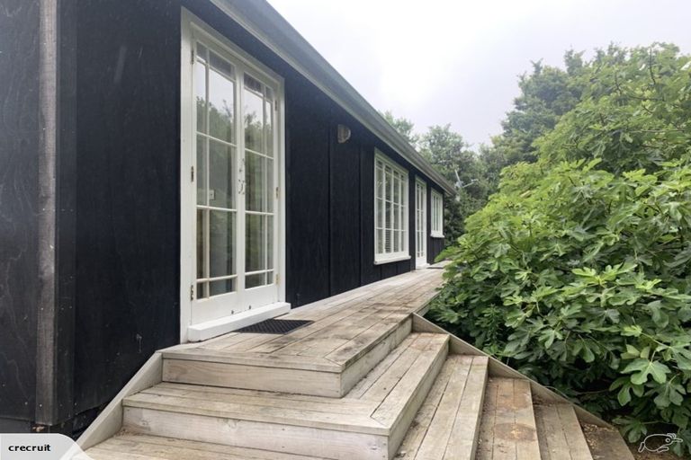 Photo of property in 18a Annandale Street, Lynmouth, New Plymouth, 4310