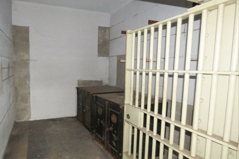 Photo of property in 28 Broadway, Reefton, 7830