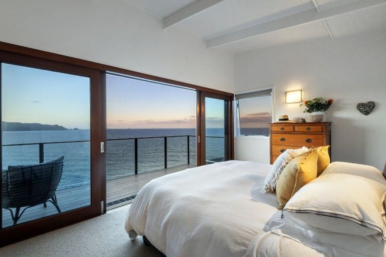 Photo of property in 24 Oceana Heights, Tairua, 3508
