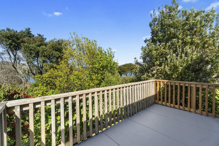 Photo of property in 6 Tutchen Avenue, Raglan, 3225