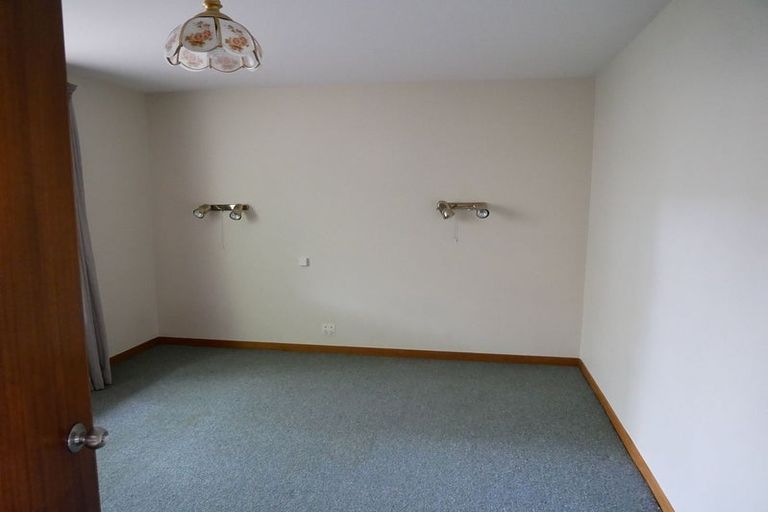 Photo of property in 2/192 Waimairi Road, Ilam, Christchurch, 8041