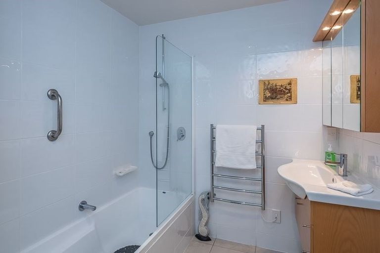 Photo of property in 24/4u Seaview Road, Paraparaumu Beach, Paraparaumu, 5032