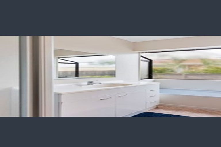 Photo of property in 2/62 Weymouth Road, Manurewa, Auckland, 2102