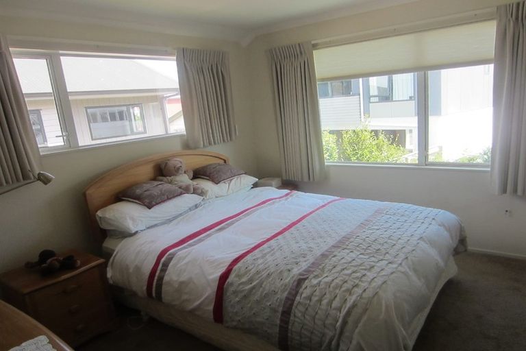 Photo of property in 53b Oxford Street, Tawa, Wellington, 5028