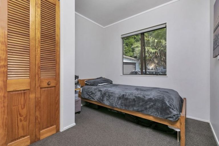Photo of property in 24 Claverdon Drive, Massey, Auckland, 0614
