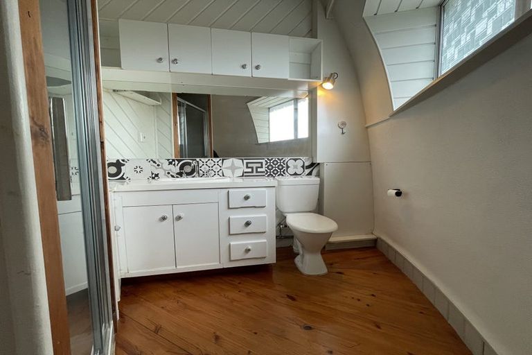 Photo of property in 542a Whangaparaoa Road, Stanmore Bay, Whangaparaoa, 0932