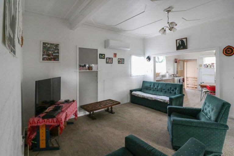 Photo of property in 12 Christian Street, Dannevirke, 4930