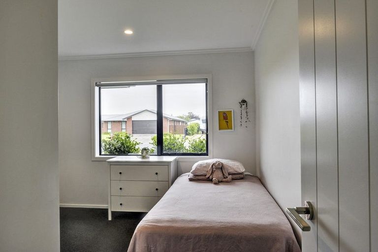 Photo of property in 15 Fantail Avenue, Carterton, 5713