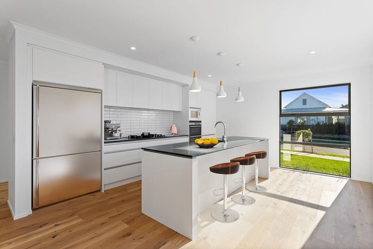 Photo of property in 3 Kuku Avenue, Red Beach, 0932