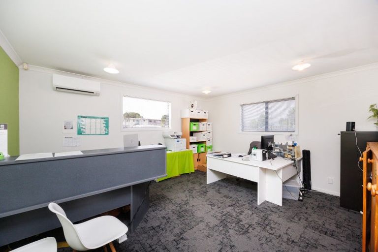 Photo of property in 8 Green Road, Matakana, Warkworth, 0985