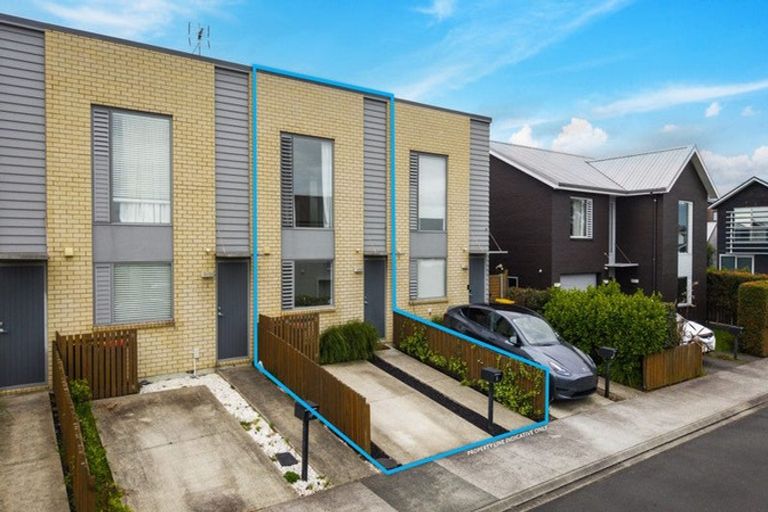 Photo of property in 16 Shelduck Way, Hobsonville, Auckland, 0616