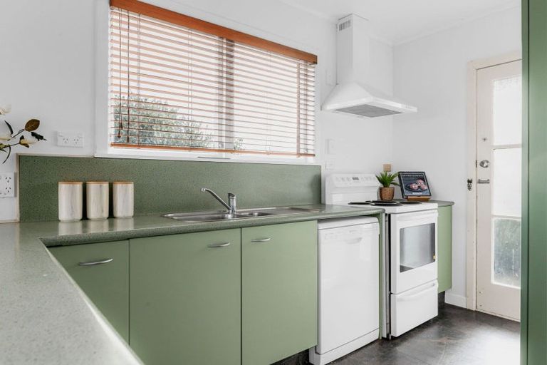 Photo of property in 2 De Vere Crescent, Chartwell, Hamilton, 3210