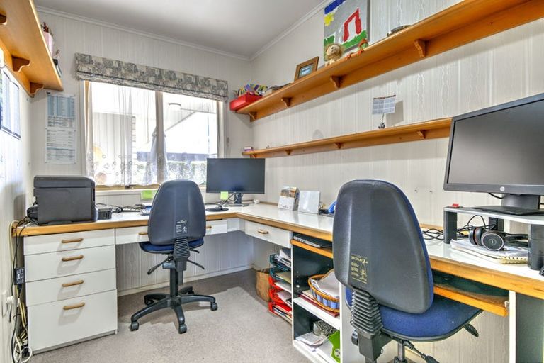 Photo of property in 57 Chedworth Avenue, Chedworth, Hamilton, 3210