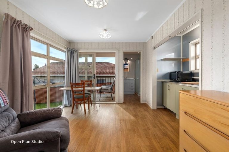 Photo of property in 2/47 Chadwick Road, Greerton, Tauranga, 3112