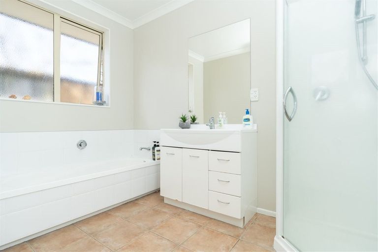 Photo of property in 62 Barrington Drive, Huntington, Hamilton, 3210