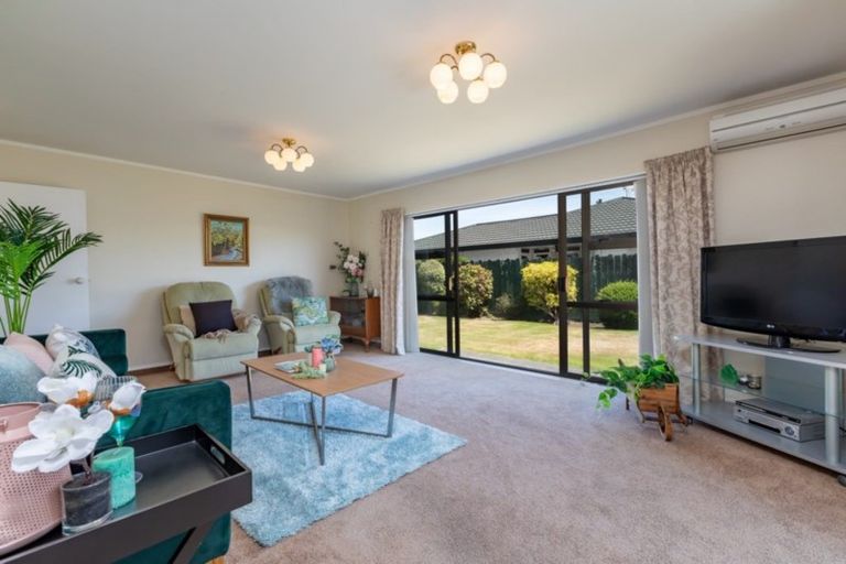 Photo of property in 84 Parata Street, Waikanae, 5036