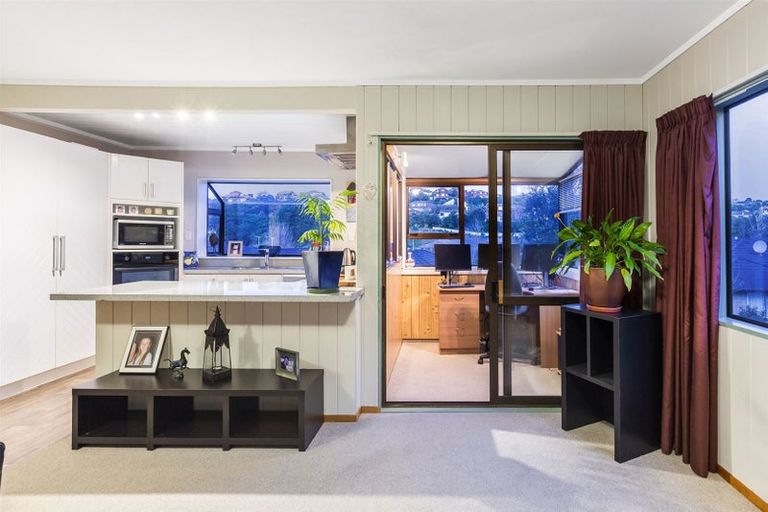 Photo of property in 7 Ration Lane, Whitby, Porirua, 5024