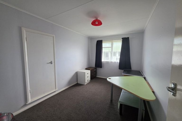 Photo of property in 180 Puriri Street, Castlecliff, Whanganui, 4501