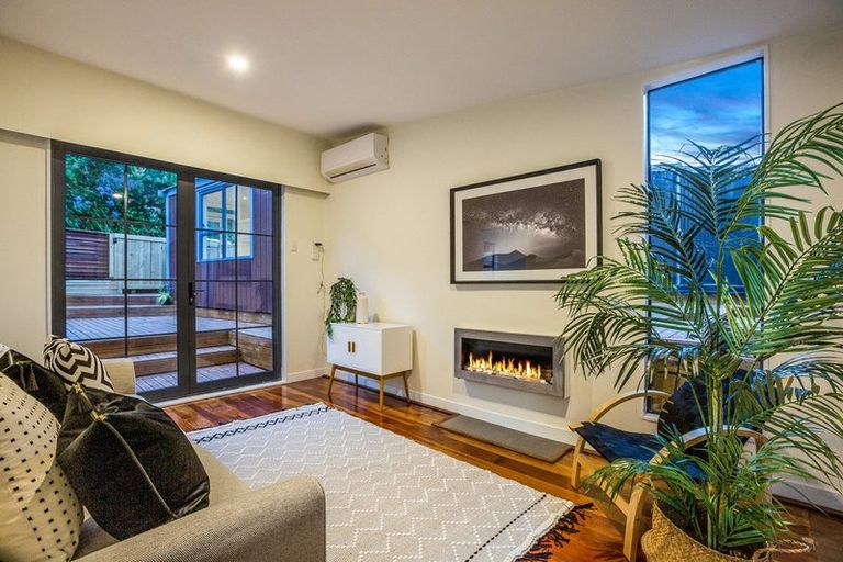 Photo of property in 53 Cluny Road, Plimmerton, Porirua, 5026